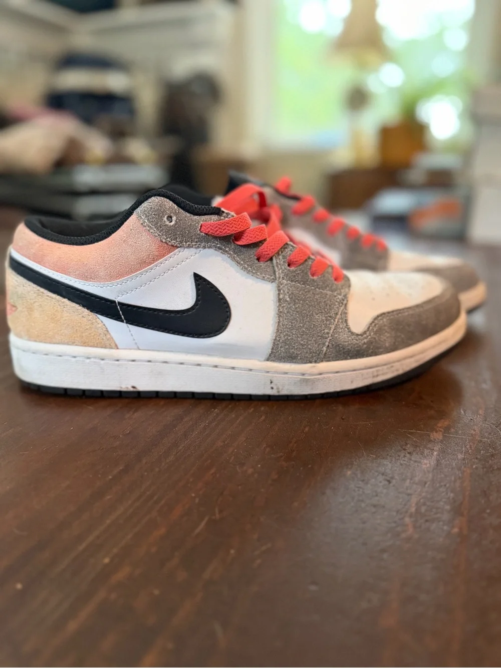 Nike Air Jordan 1 Low SE 'Flight Club Suede - Size 10M
